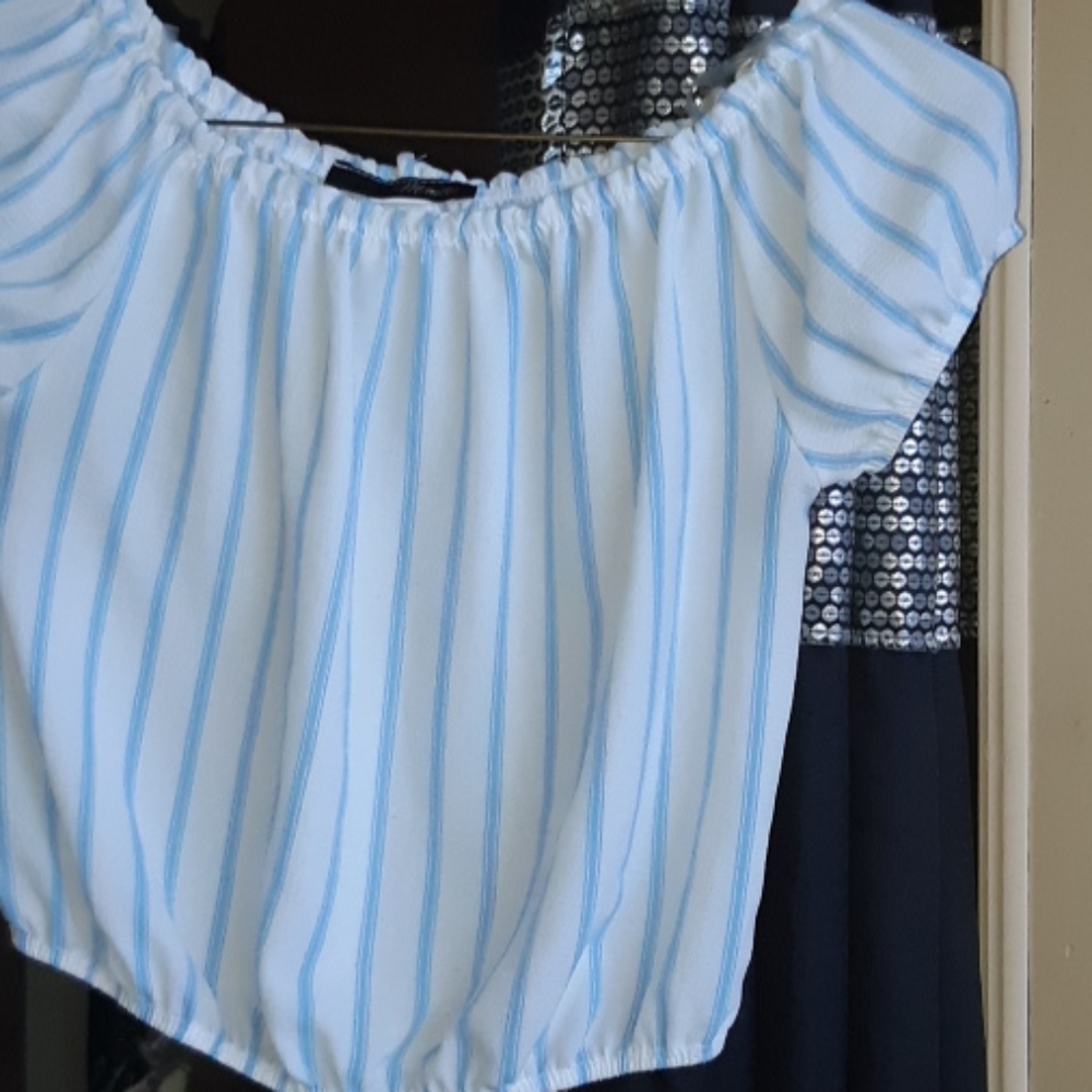 striped top